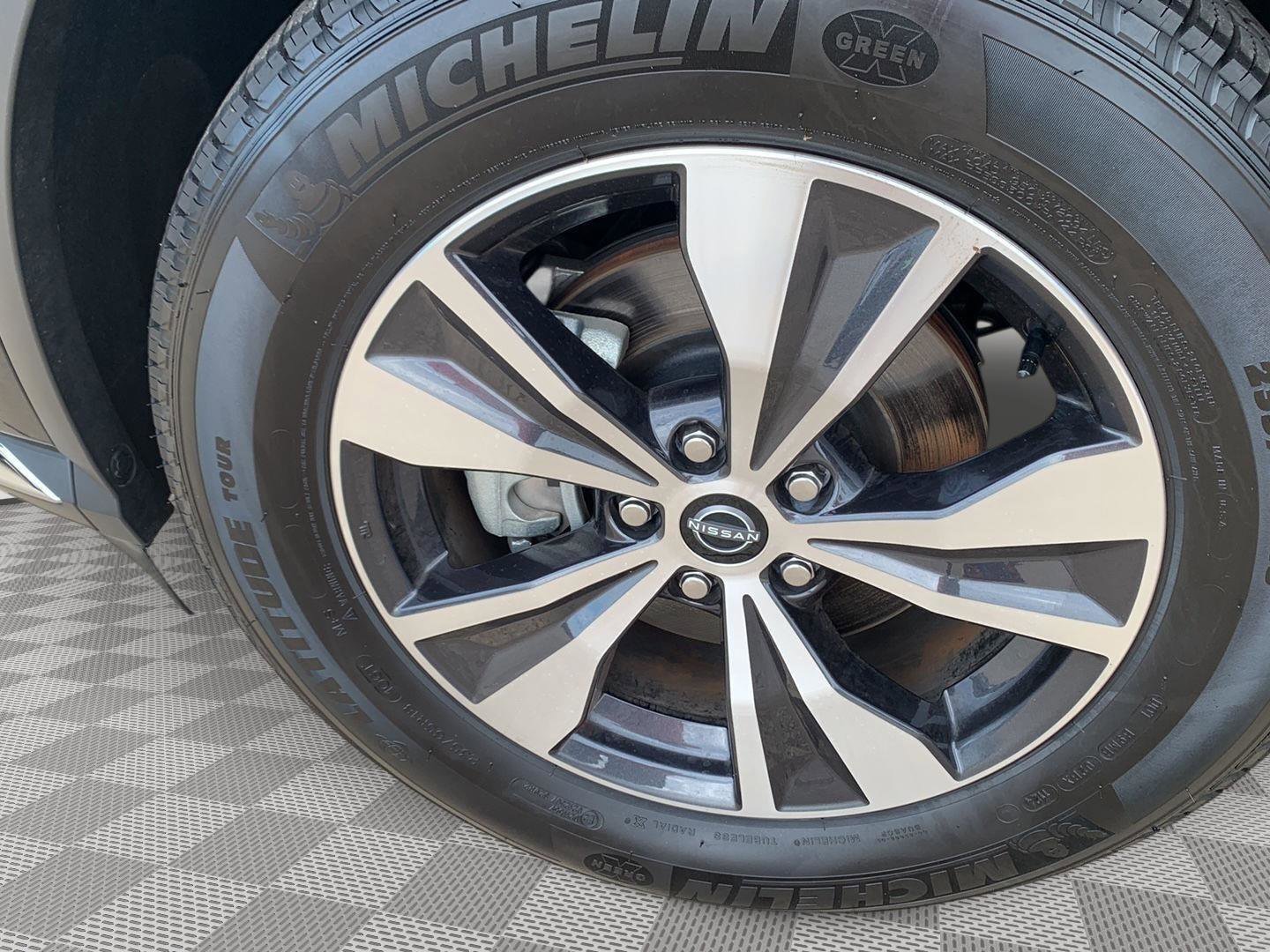 Used 2024 Nissan Murano SV image 18