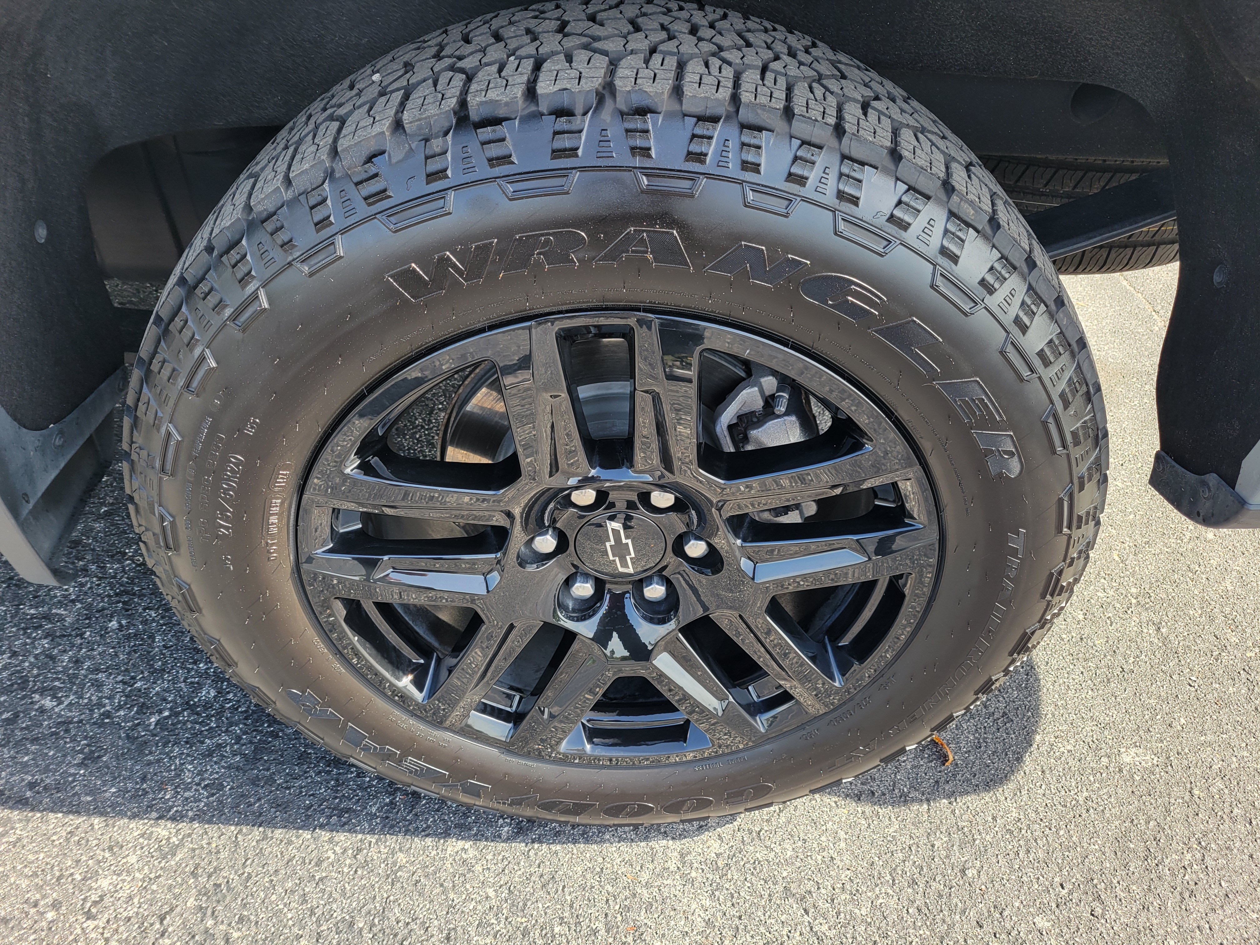 Certified 2024 Chevrolet Silverado 1500 Custom w/ Turbomax Blackout Package RWD image 36