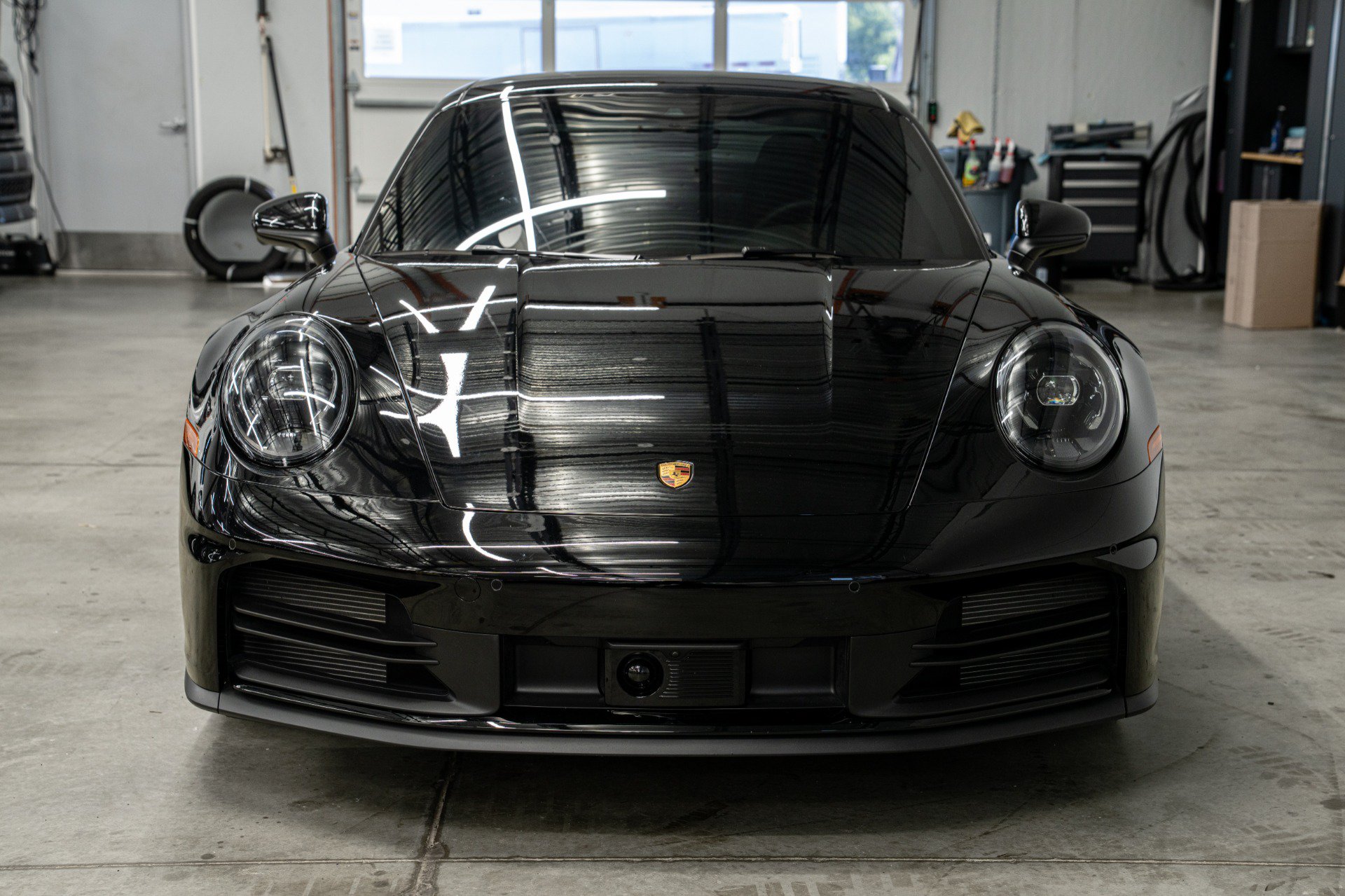 Used 2025 Porsche 911 Carrera RWD image 4