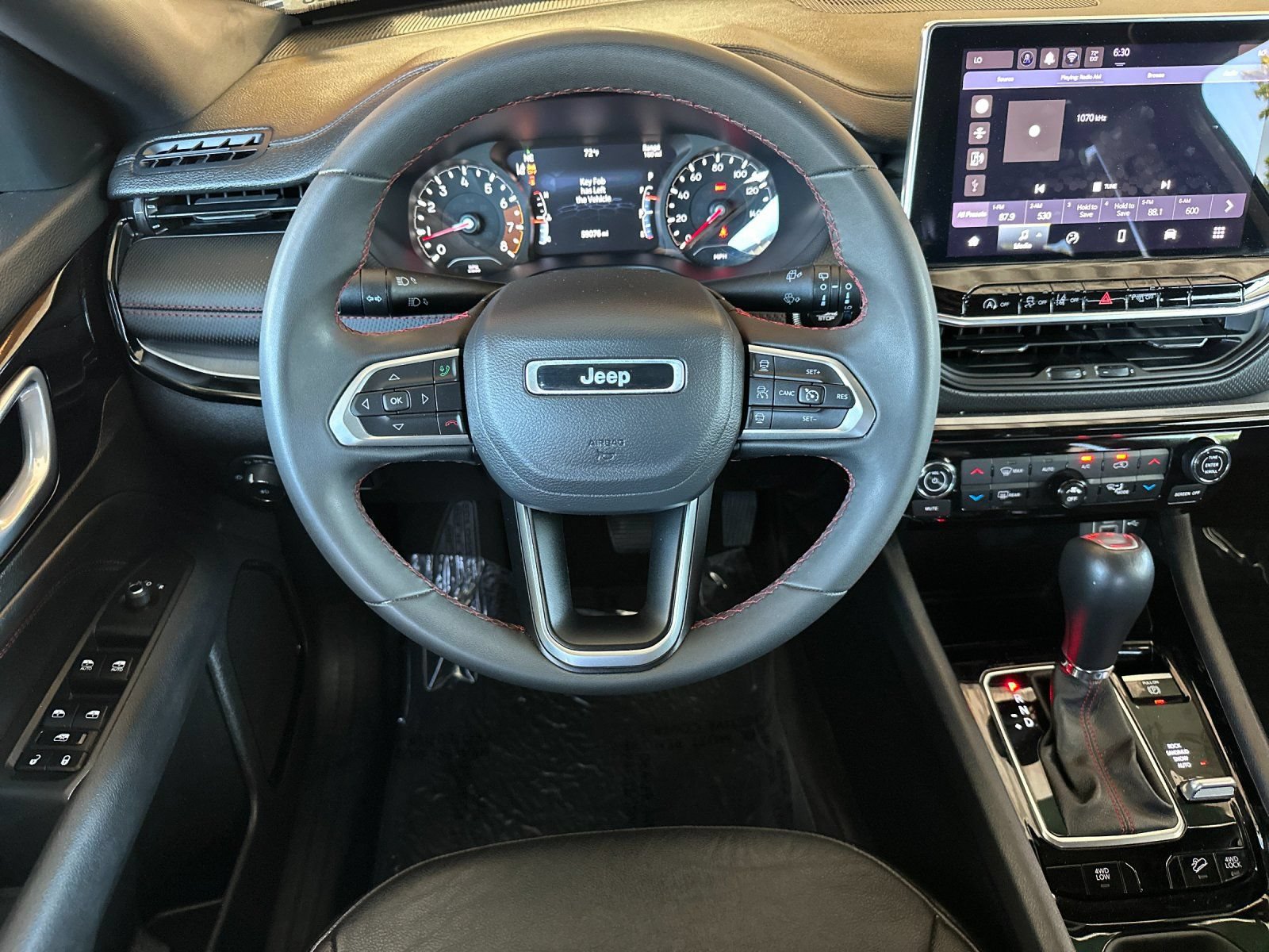 Used 2024 Jeep Compass Trailhawk AWD/4WD image 18
