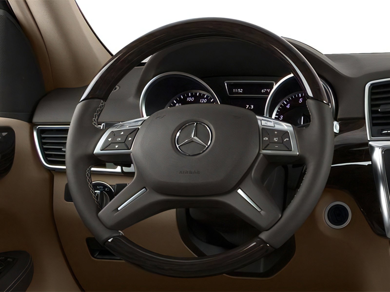 Used 2014 Mercedes-Benz ML 350 4MATIC image 4