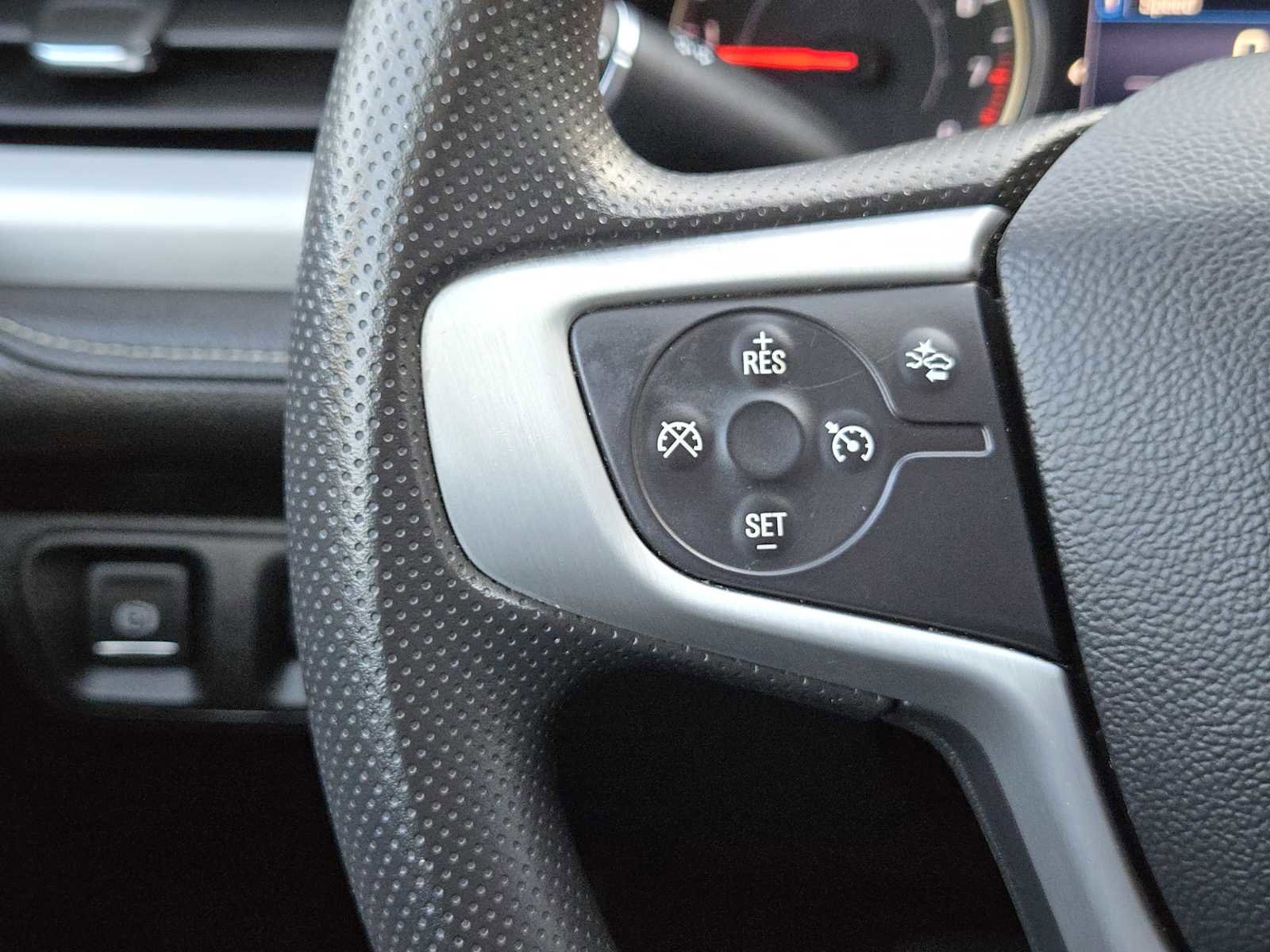 Used 2021 GMC Acadia SLE w/ Driver Convenience Package image 25