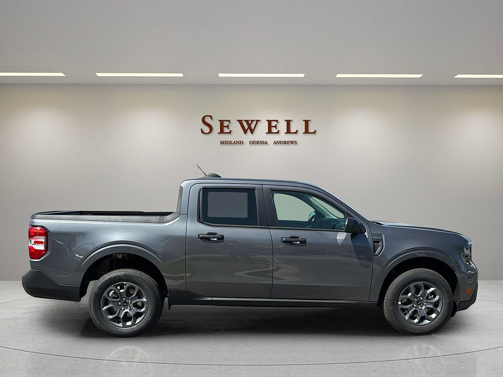 New 2025 Ford Maverick XLT FWD image 6