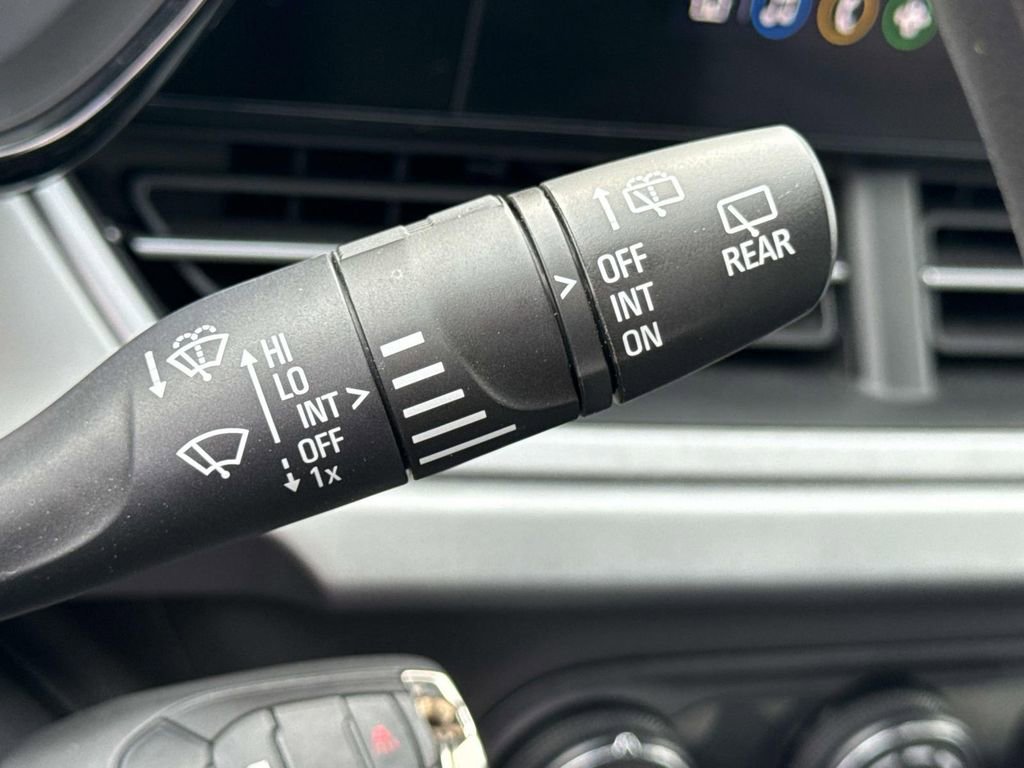 Certified 2025 Chevrolet Trax LS image 26