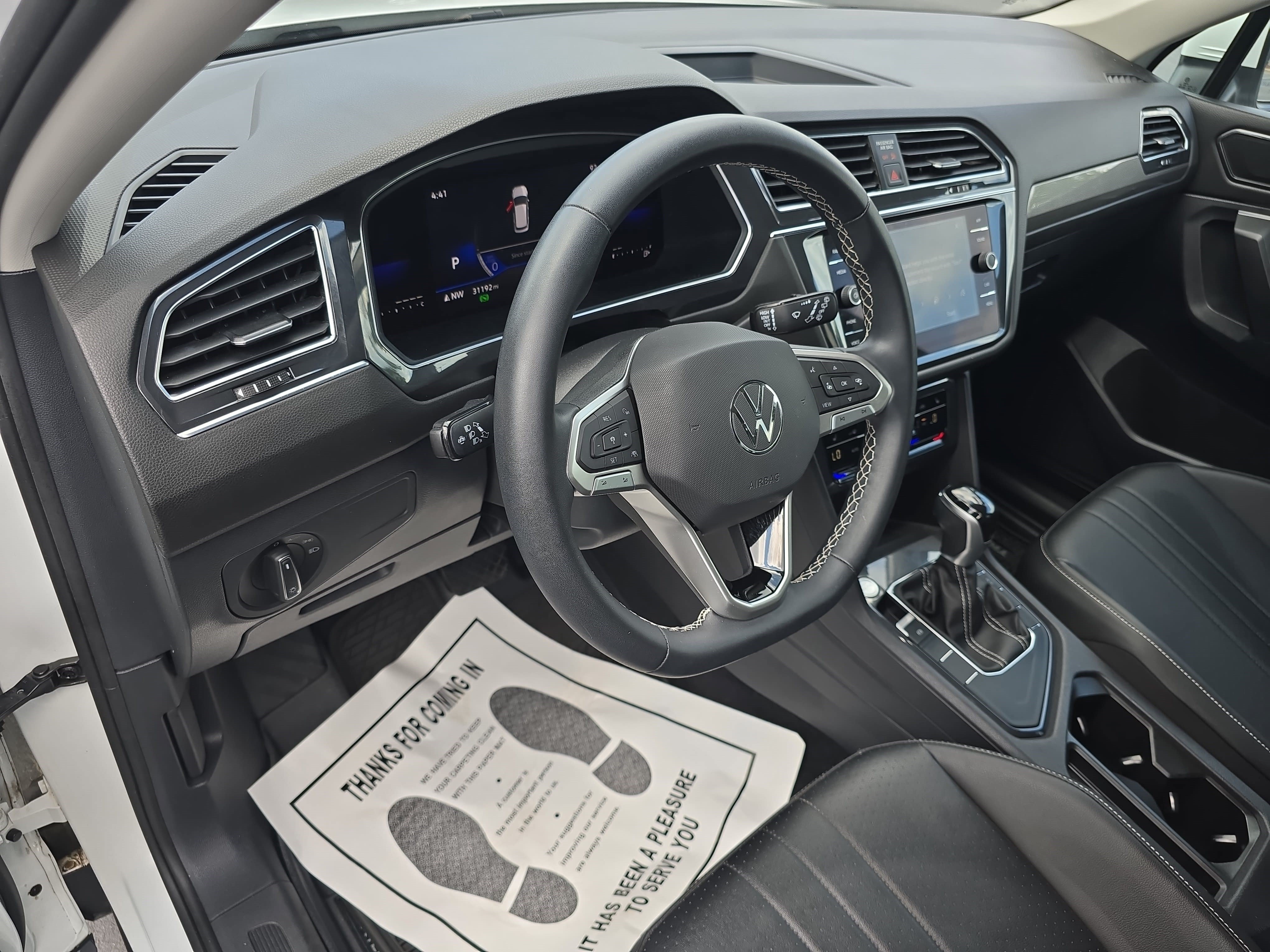 Used 2022 Volkswagen Tiguan SE FWD image 17