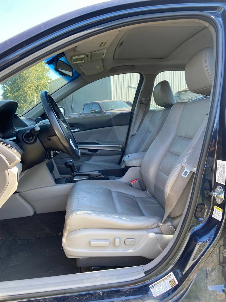 Used 2010 Honda Accord EX-L image 11