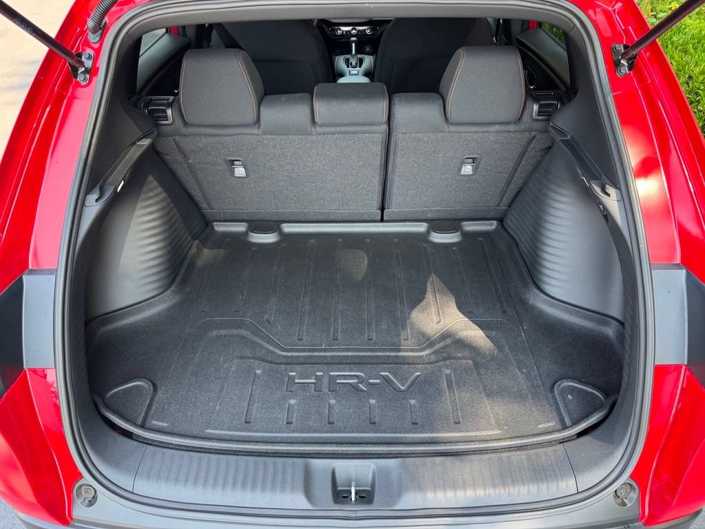 Certified 2025 Honda HR-V Sport image 33