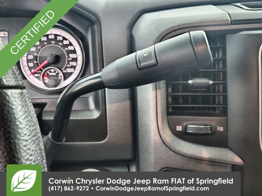 Used 2018 RAM 3500 Tradesman w/ Chrome Appearance Group RWD image 17