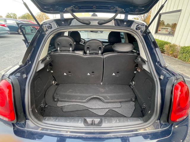 Used 2015 MINI Cooper 4-Door Hardtop image 14