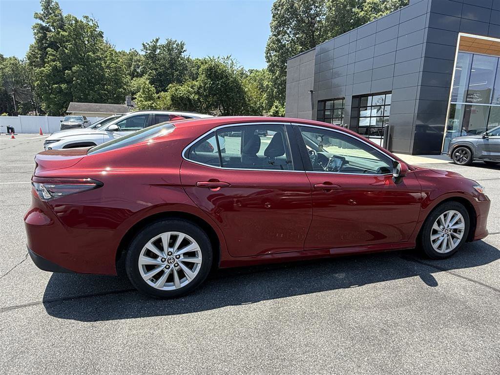 Used 2021 Toyota Camry LE w/ Carpet Mat Package (TMS) AWD/4WD image 7