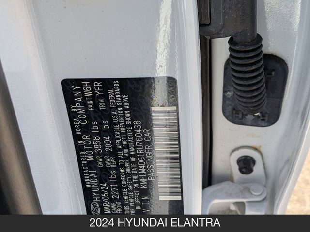 Used 2024 Hyundai Elantra SEL FWD image 30