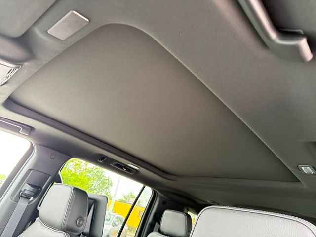 New 2026 GMC Yukon XL Denali w/ Denali Reserve Package AWD/4WD image 15