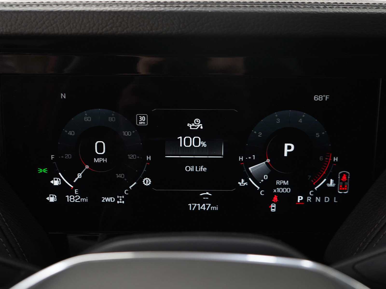 Used 2025 GMC Yukon XL Denali w/ Sun & Power Step Package AWD/4WD image 31