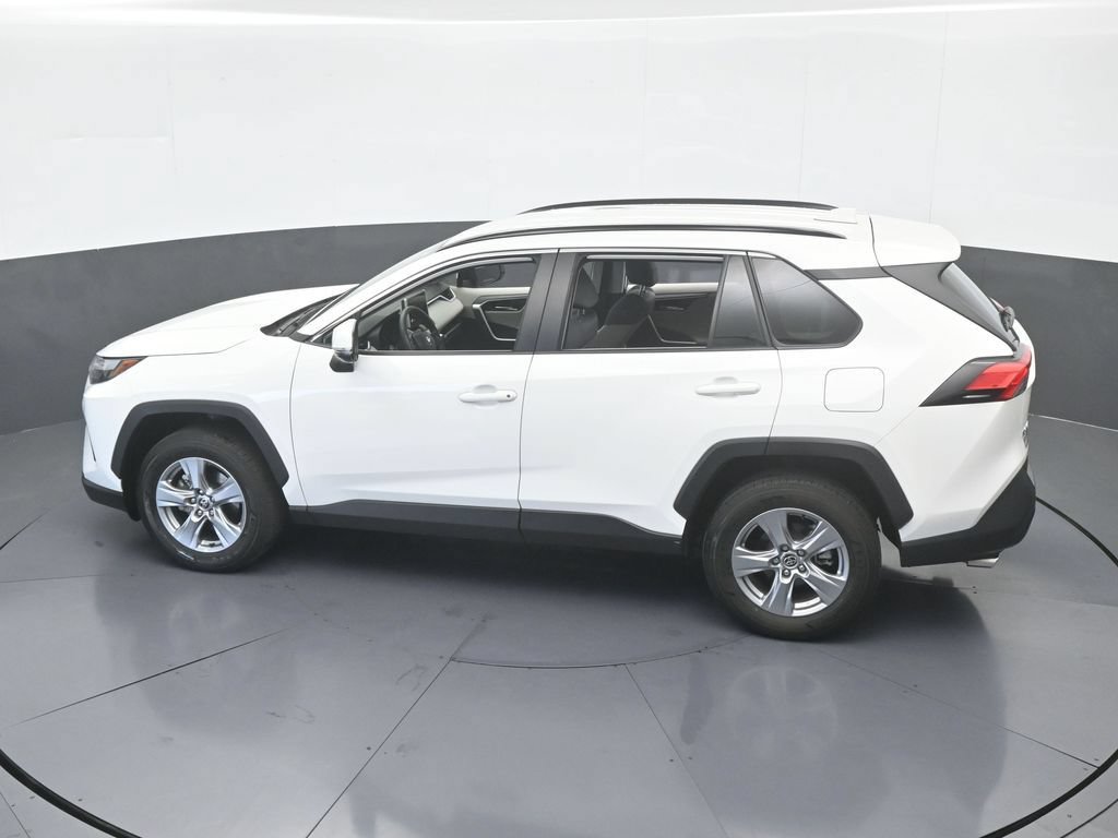 Used 2024 Toyota RAV4 XLE AWD/4WD image 44