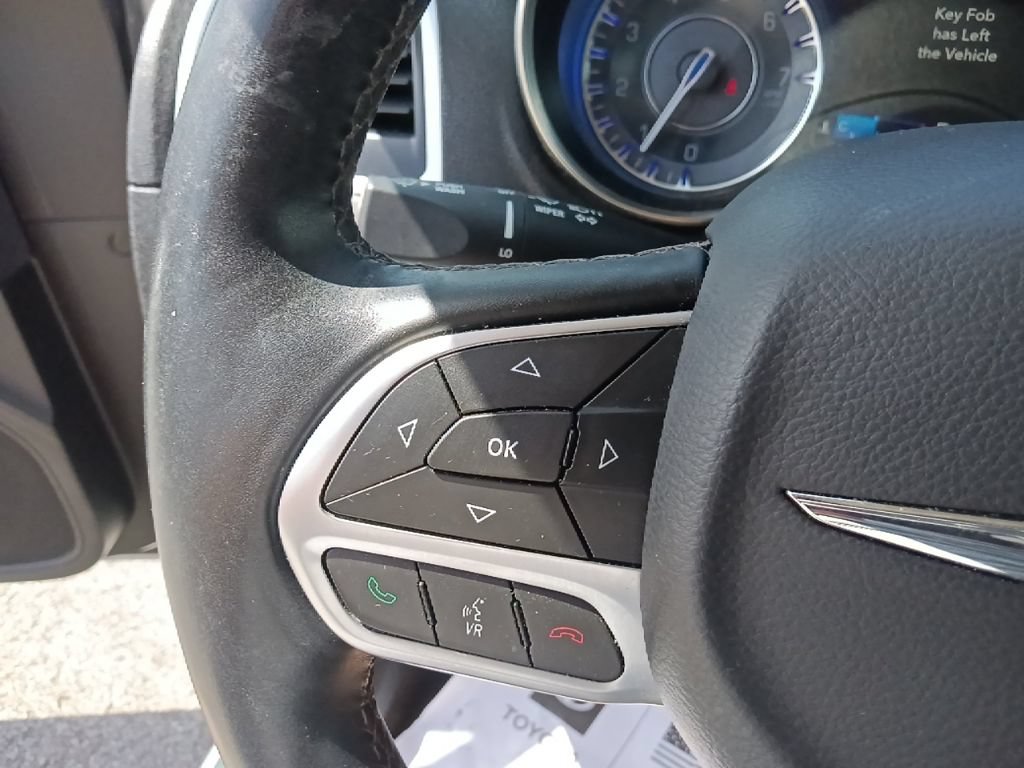 Used 2017 Chrysler 300 C w/ Safetytec Plus Group RWD image 20