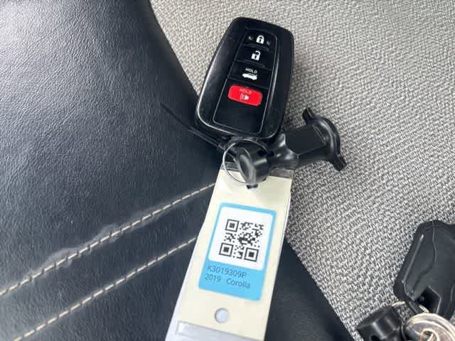 Used 2019 Toyota Corolla XSE FWD image 24