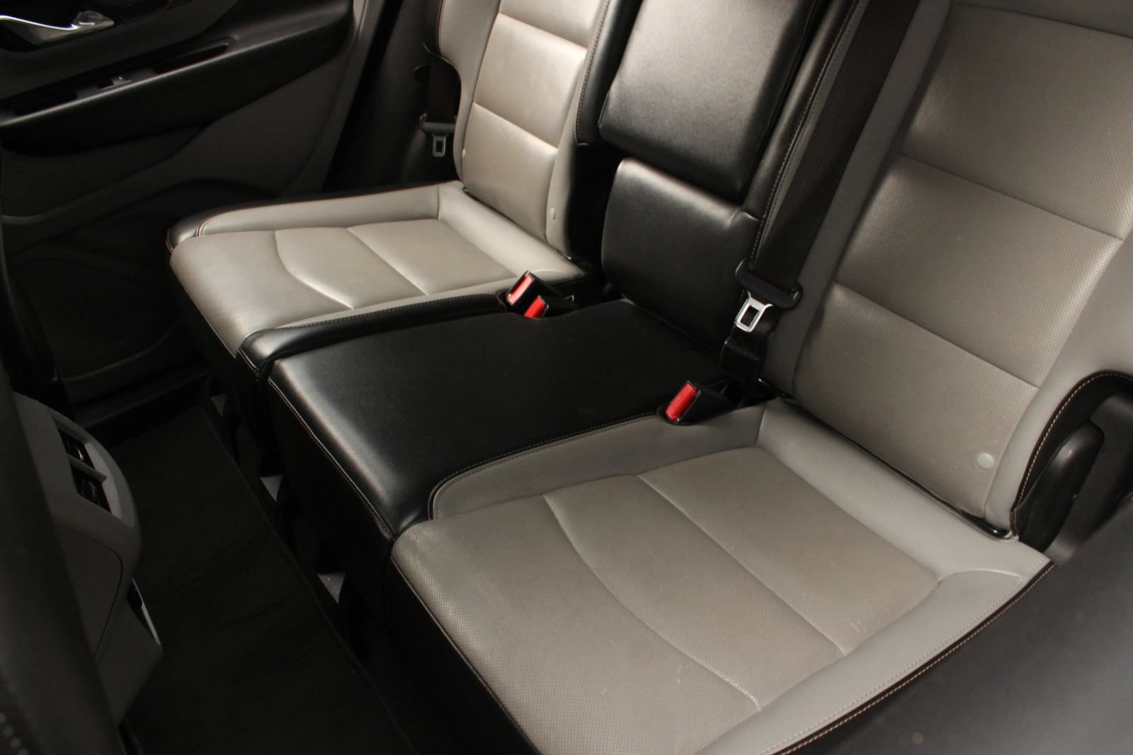 Used 2020 GMC Terrain SLT FWD image 19