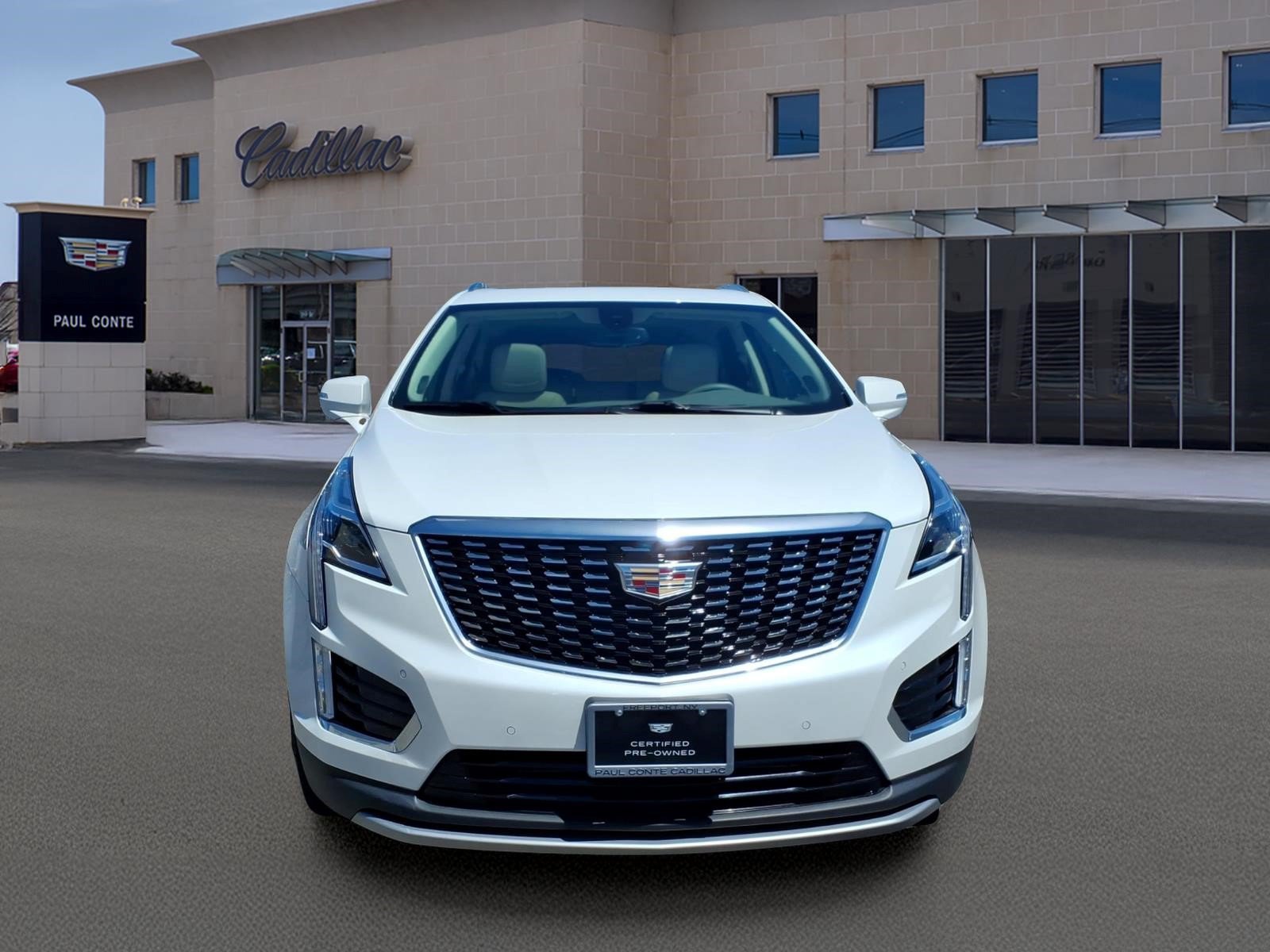 Certified 2023 Cadillac XT5 Premium Luxury AWD/4WD image 2