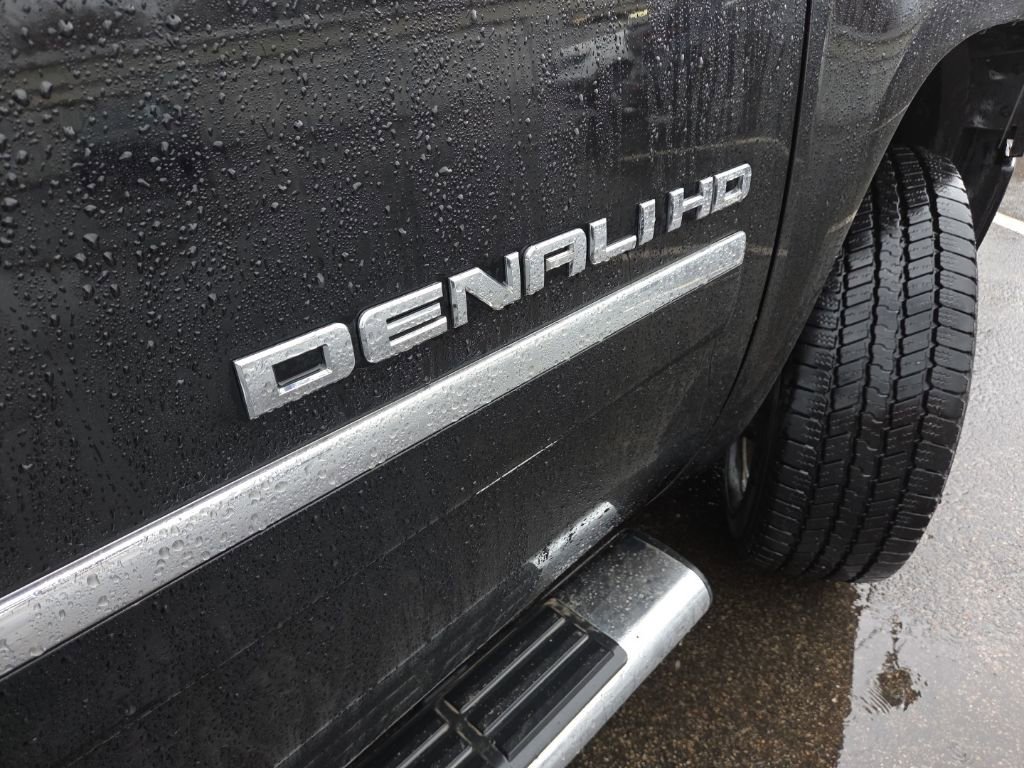 Used 2014 GMC Sierra 2500 Denali w/ Suspension Package, Off-Road image 8