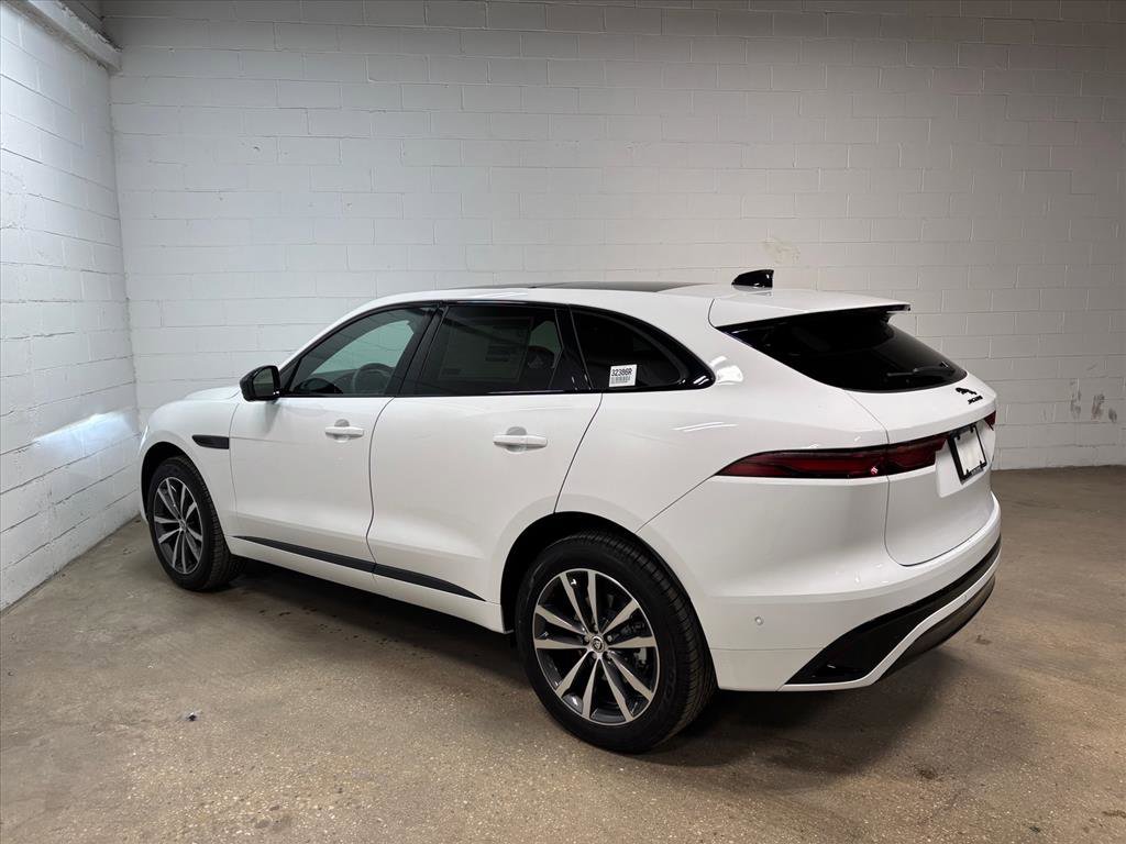 New 2026 Jaguar F-PACE R-Dynamic S image 10