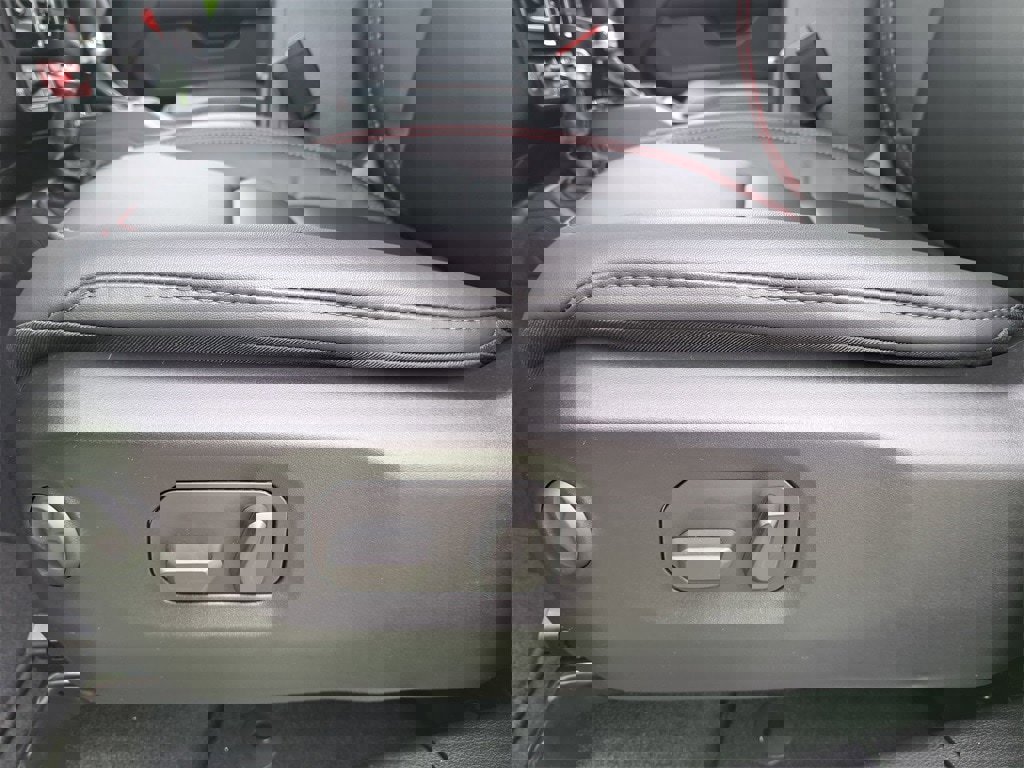 New 2025 Jeep Gladiator Rubicon image 30