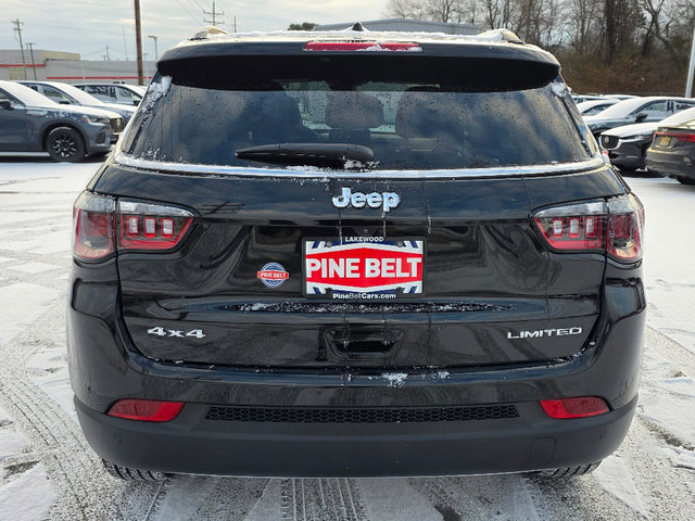 Certified 2024 Jeep Compass Limited image 11