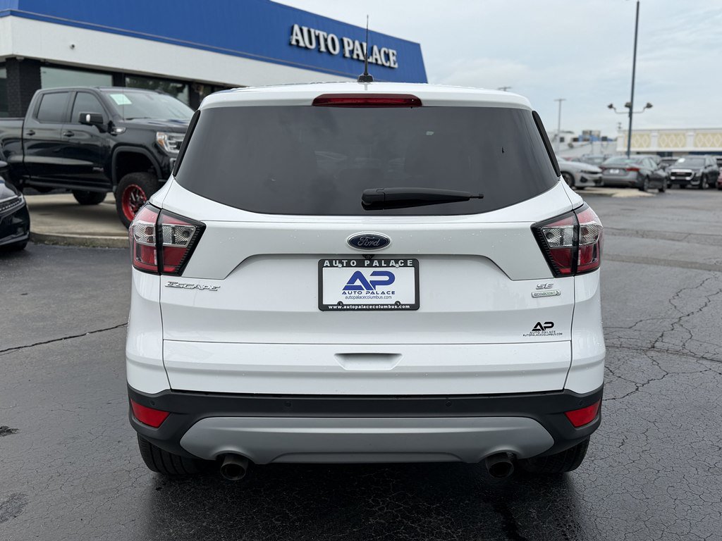 Used 2017 Ford Escape SE FWD image 5