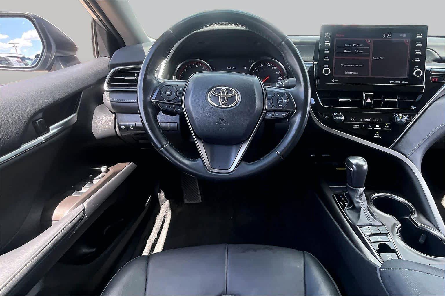 Used 2023 Toyota Camry XSE FWD image 6