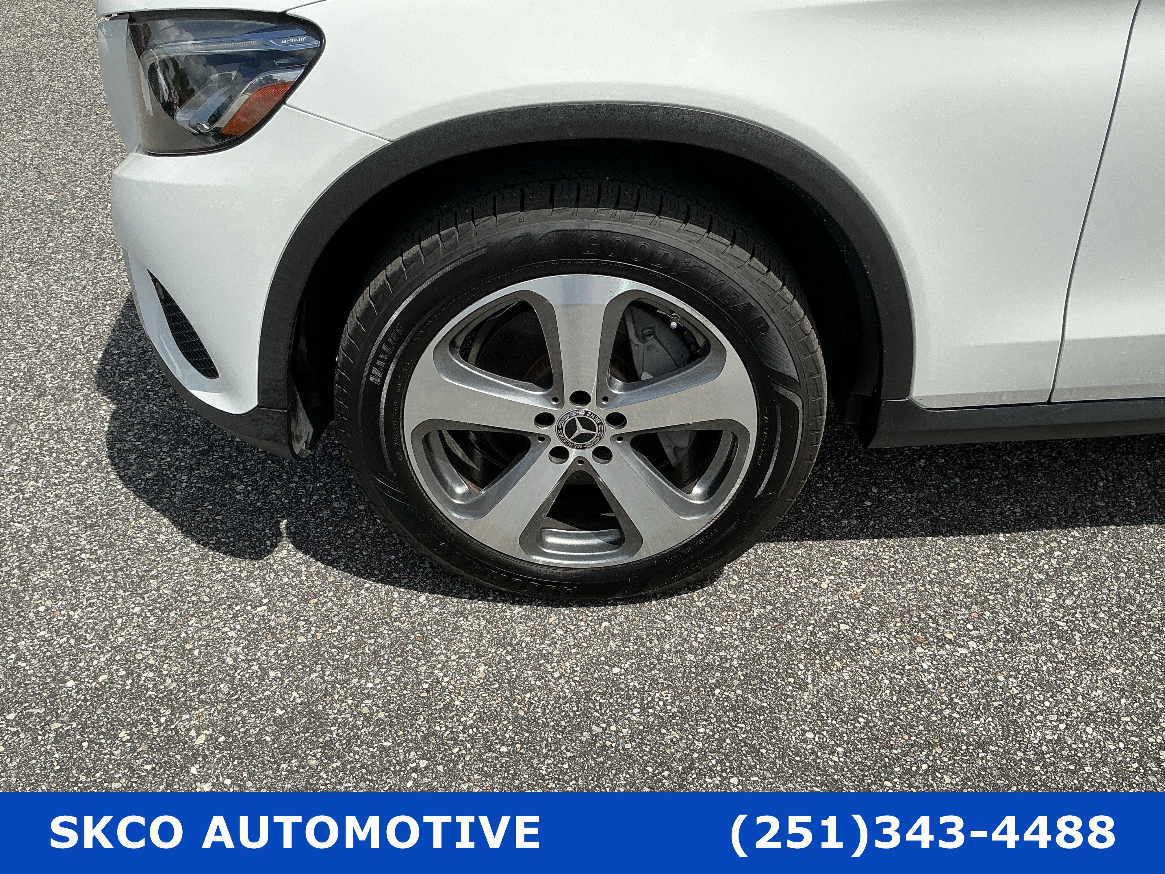 Used 2019 Mercedes-Benz GLC 300 image 9