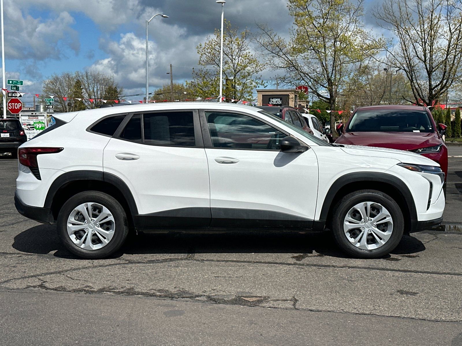 Used 2024 Chevrolet Trax LS FWD image 3