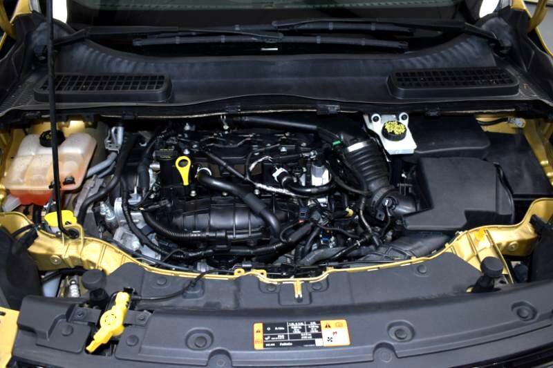 Used 2015 Ford Escape Titanium image 9