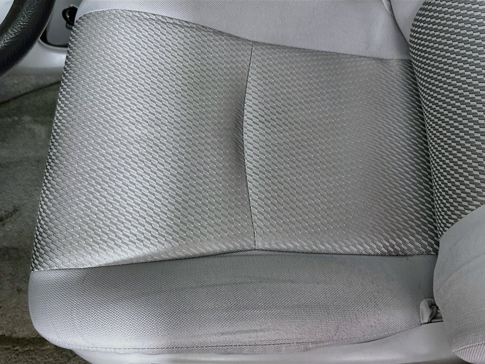 Used 2007 Toyota Highlander 4WD V6 w/ 3rd Row image 17