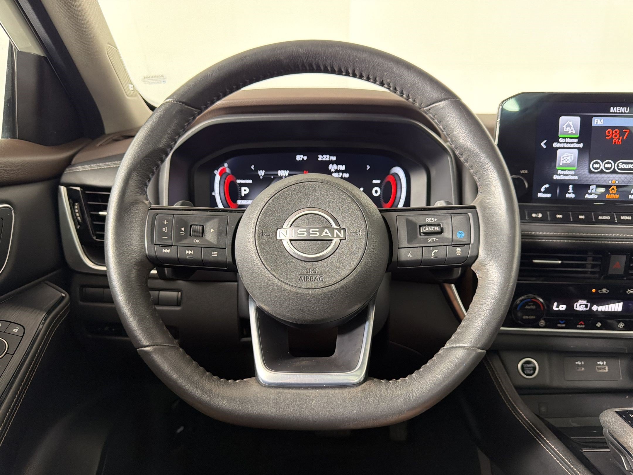 Used 2022 Nissan Rogue Platinum w/ Head-Up Display Package FWD image 9