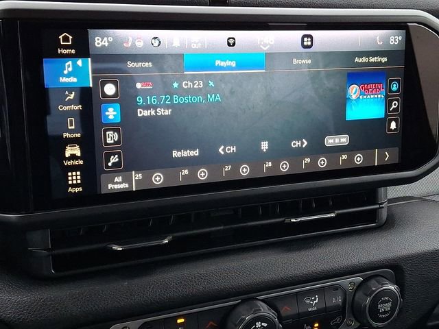 Used 2025 Jeep Gladiator Sport image 18