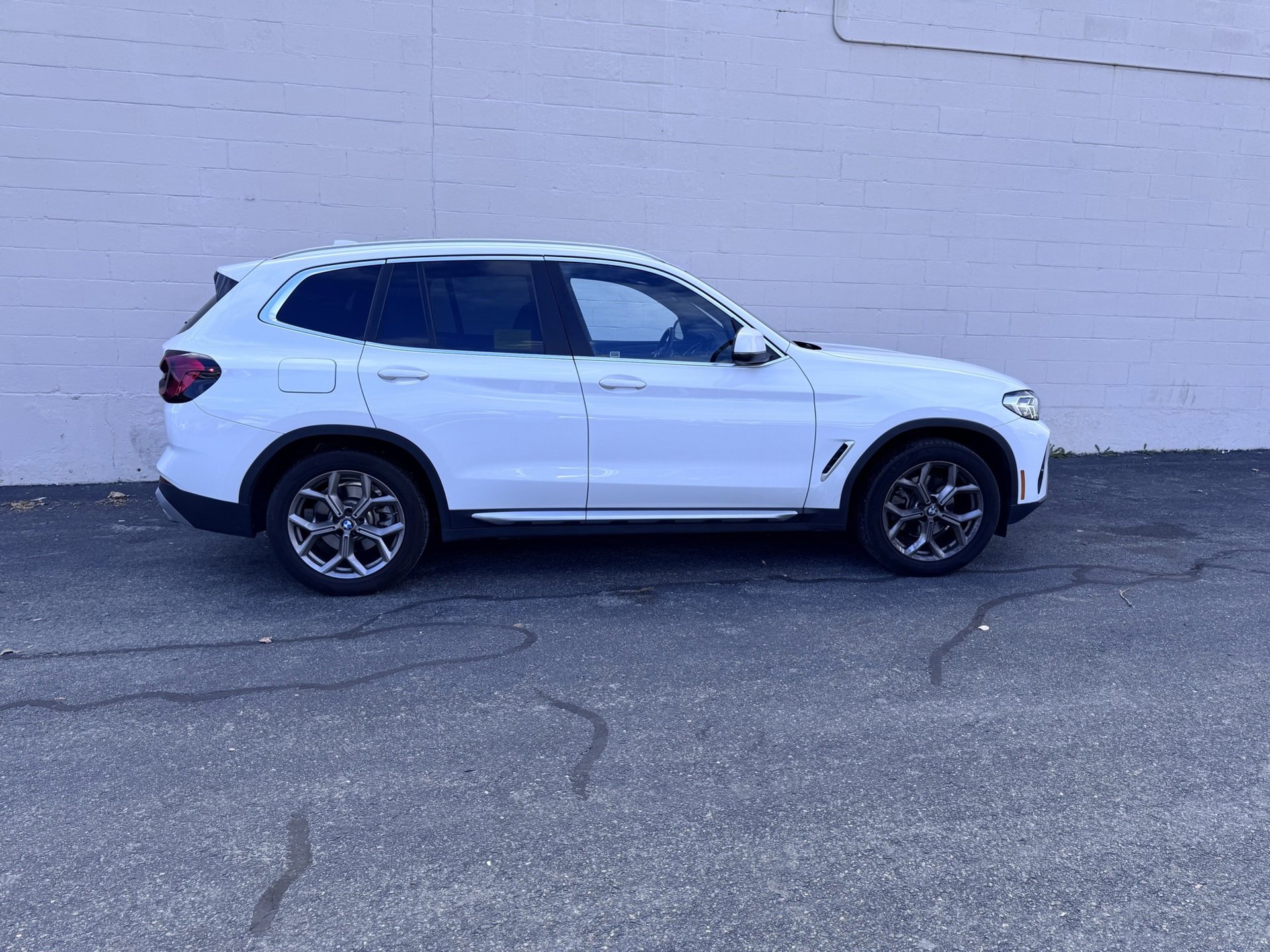 Used 2023 BMW X3 xDrive30i image 5