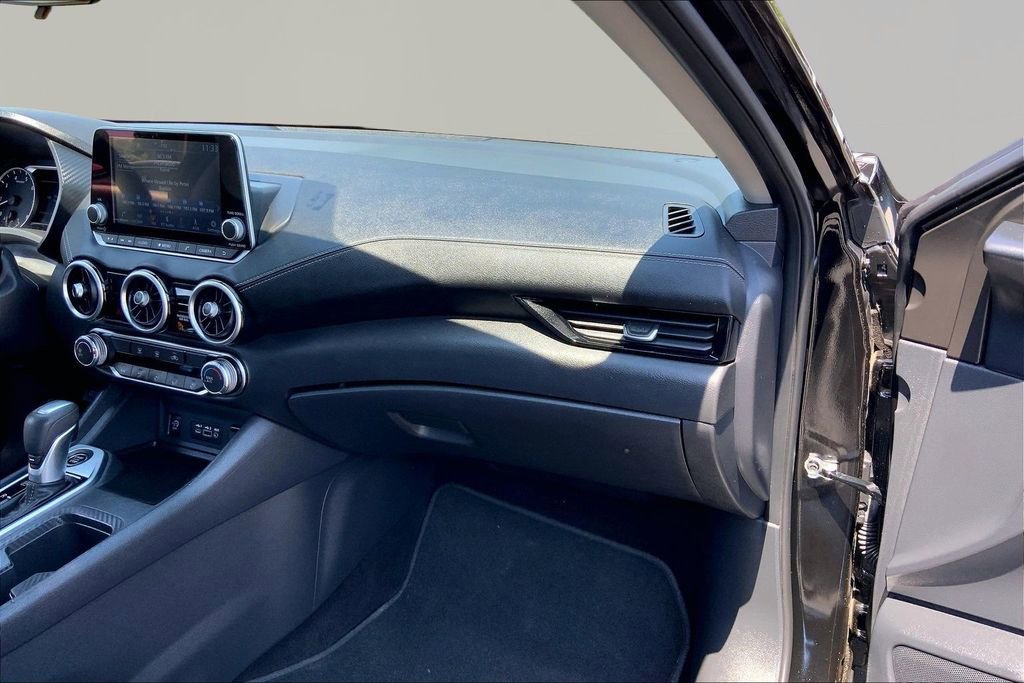 Used 2024 Nissan Sentra SV FWD image 18