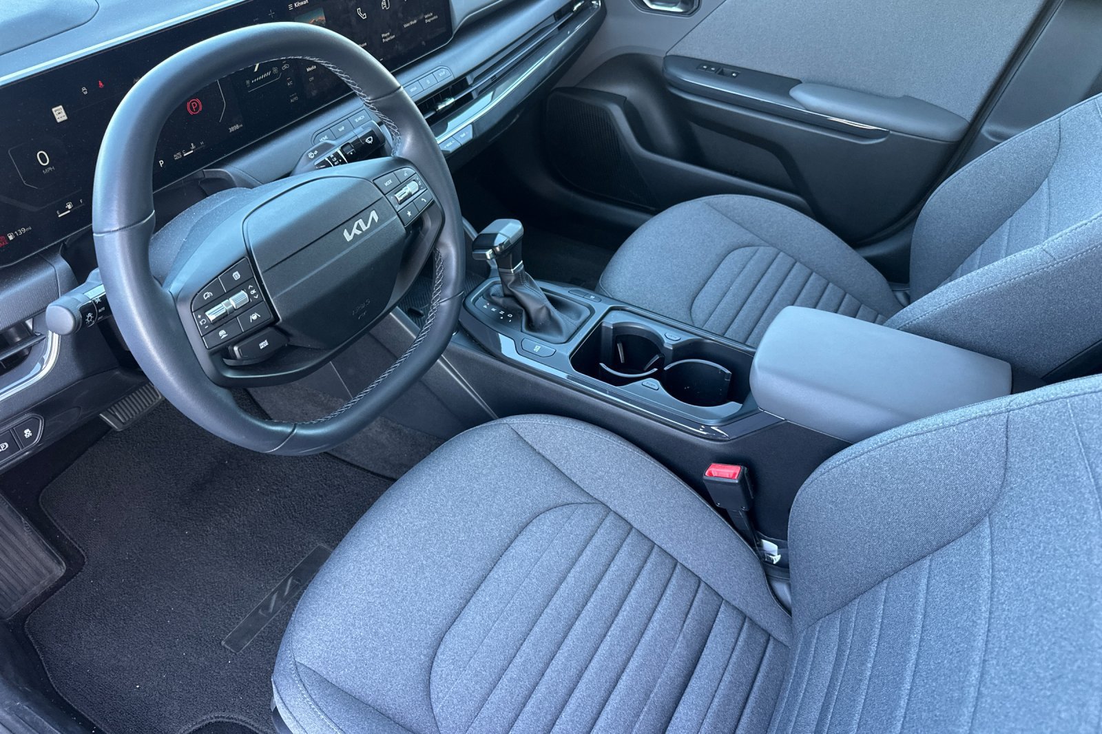 Used 2025 Kia K4 EX FWD image 10