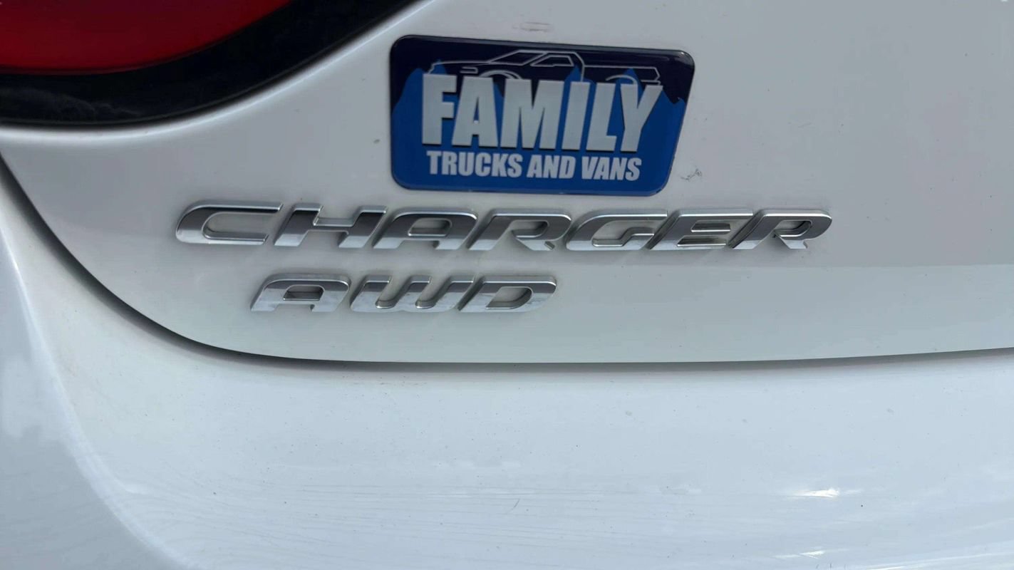Used 2016 Dodge Charger SXT AWD/4WD image 19