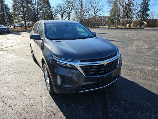 Used 2023 Chevrolet Equinox LT w/ Driver Convenience Package AWD/4WD image 8