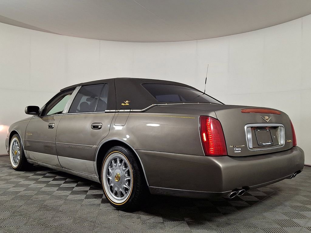 Used 2002 Cadillac De Ville w/ Comfort/Convenience Pkg image 6