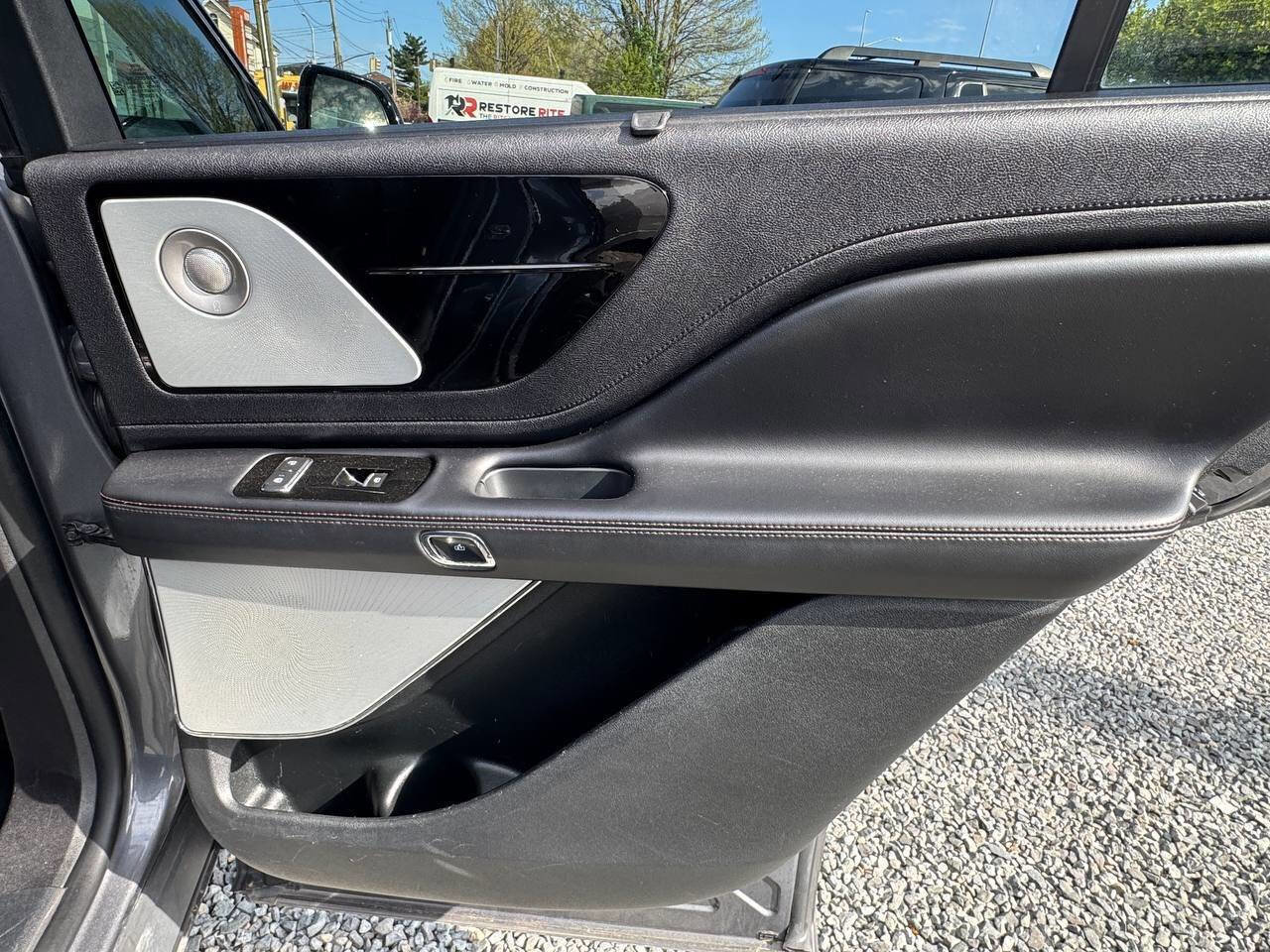 Used 2021 Lincoln Aviator Reserve w/ Equipment Group 210A AWD/4WD image 33