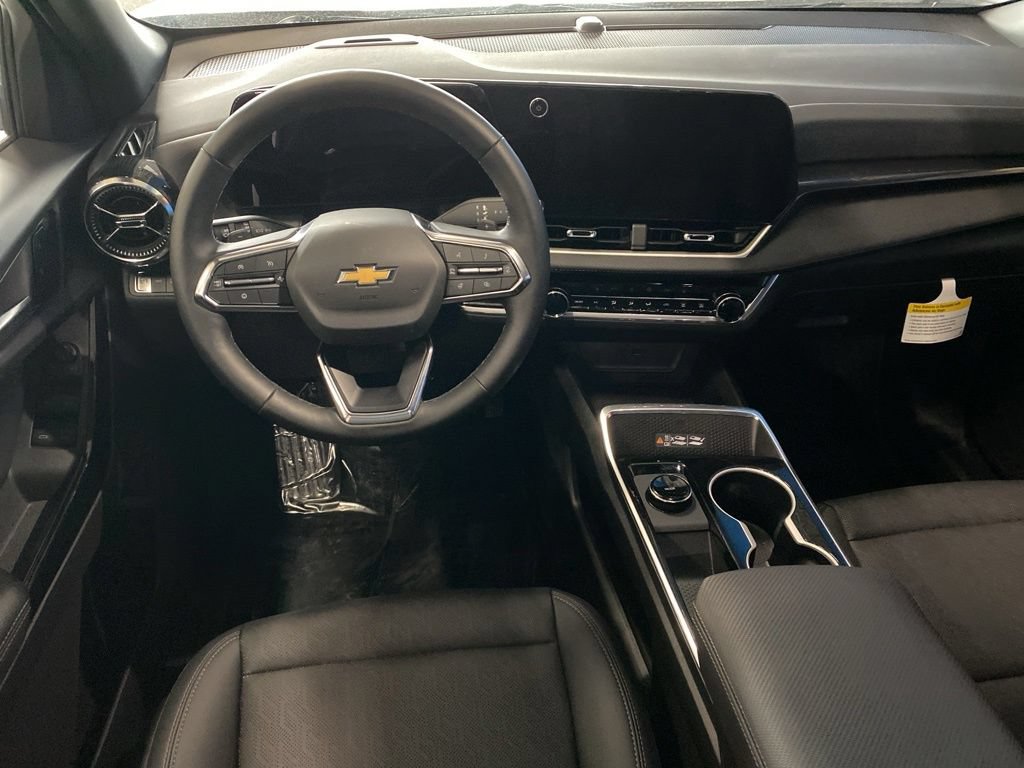 New 2026 Chevrolet Equinox LT w/ Convenience Package II AWD/4WD image 6