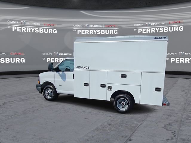 New 2026 GMC Savana 3500 w/ Power Convenience Package RWD image 7