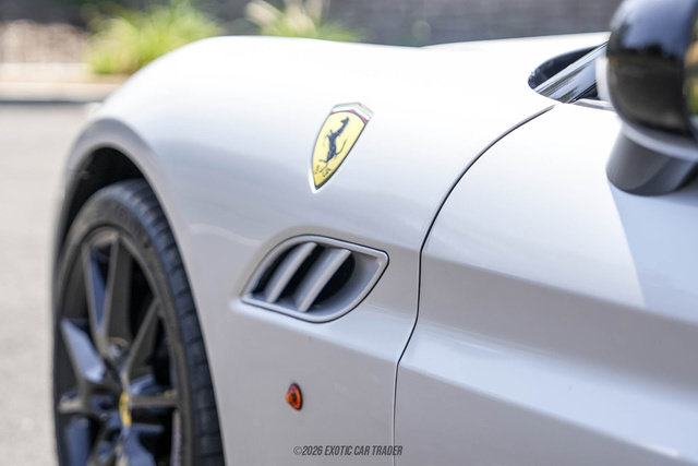 Used 2012 Ferrari California RWD image 65