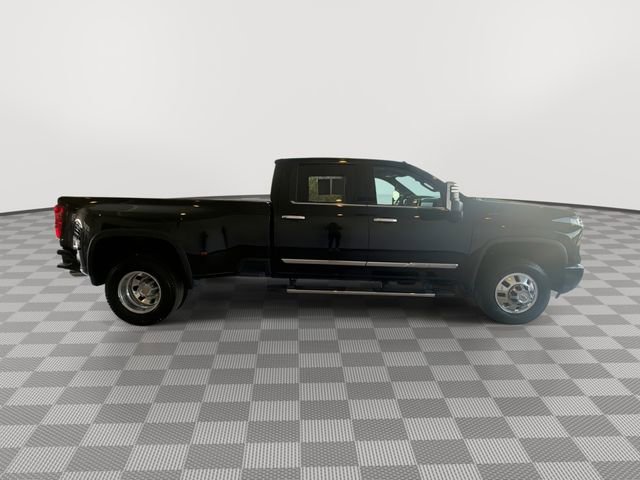 Certified 2026 Chevrolet Silverado 3500 High Country w/ High Country Premium Package AWD/4WD image 12
