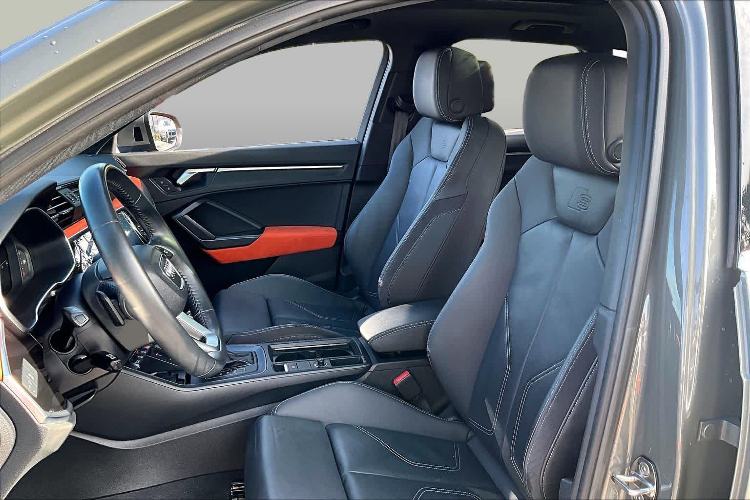 Used 2019 Audi Q3 2.0T Premium Plus w/ Premium Plus Package AWD/4WD image 8