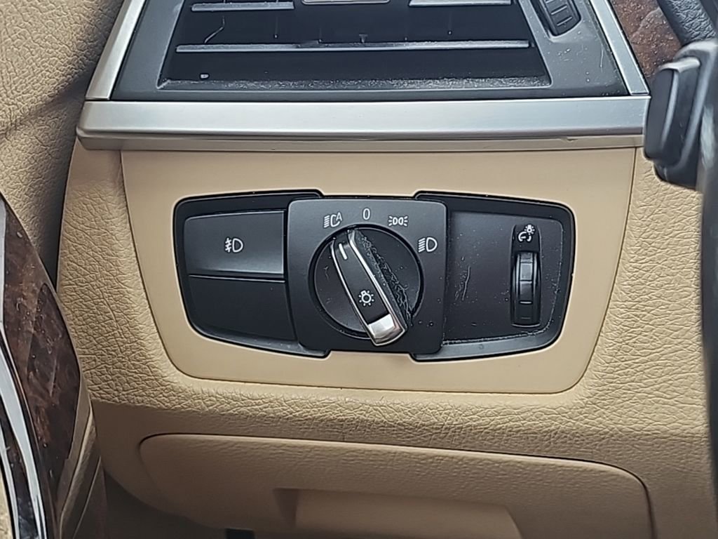 Used 2016 BMW 328i xDrive 328i xDrive image 9