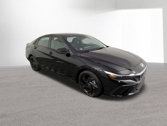 New 2026 Hyundai Elantra Sport FWD image 11