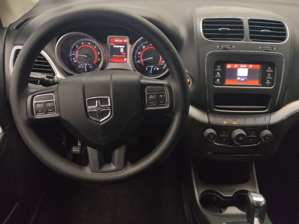 Used 2019 Dodge Journey SE image 22
