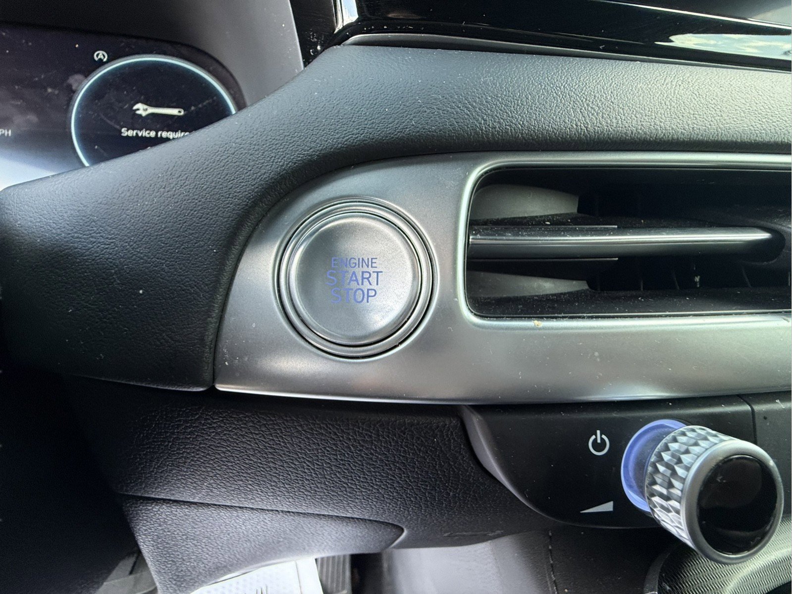 Used 2024 Hyundai Palisade Calligraphy image 17